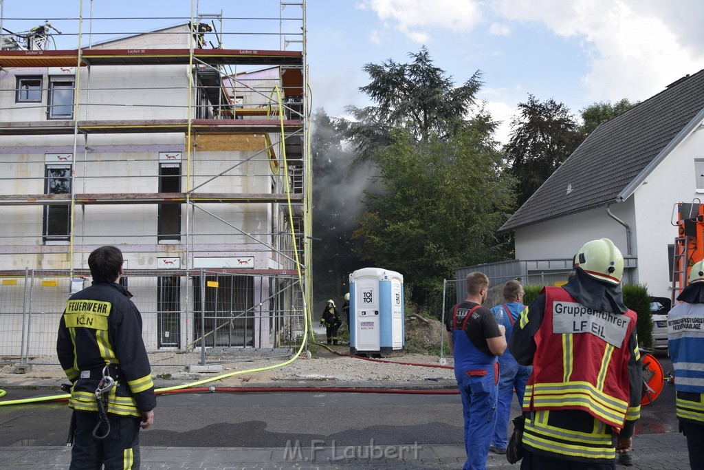 Dachstuhlbrand Koeln Poll Geislarerstr P401.JPG - Miklos Laubert